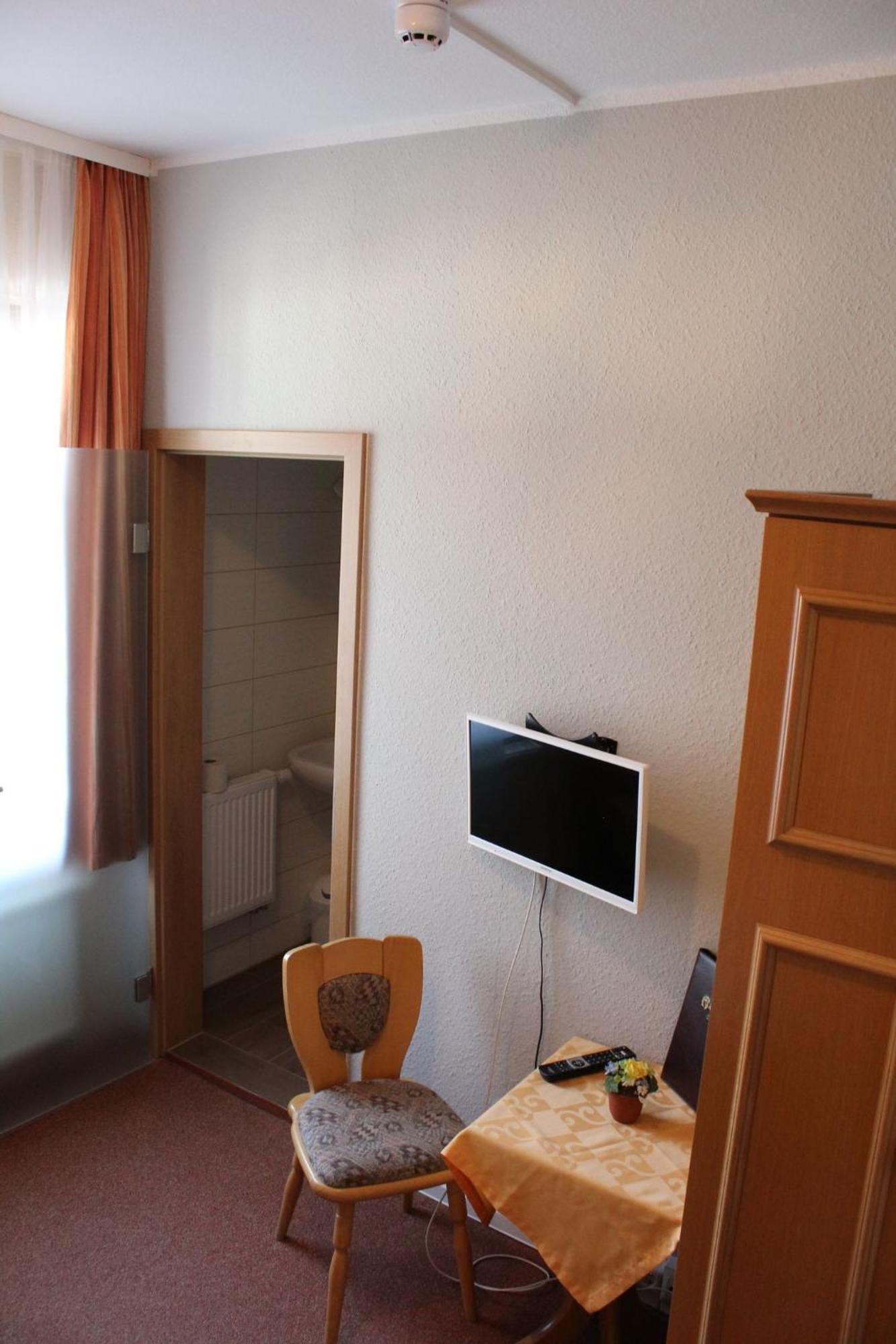 Cafe Koenig Hotel Oberwiesenthal Room photo